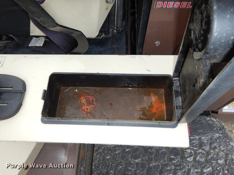 image for item EM9661 Grasshopper 325D ZTR lawn mower