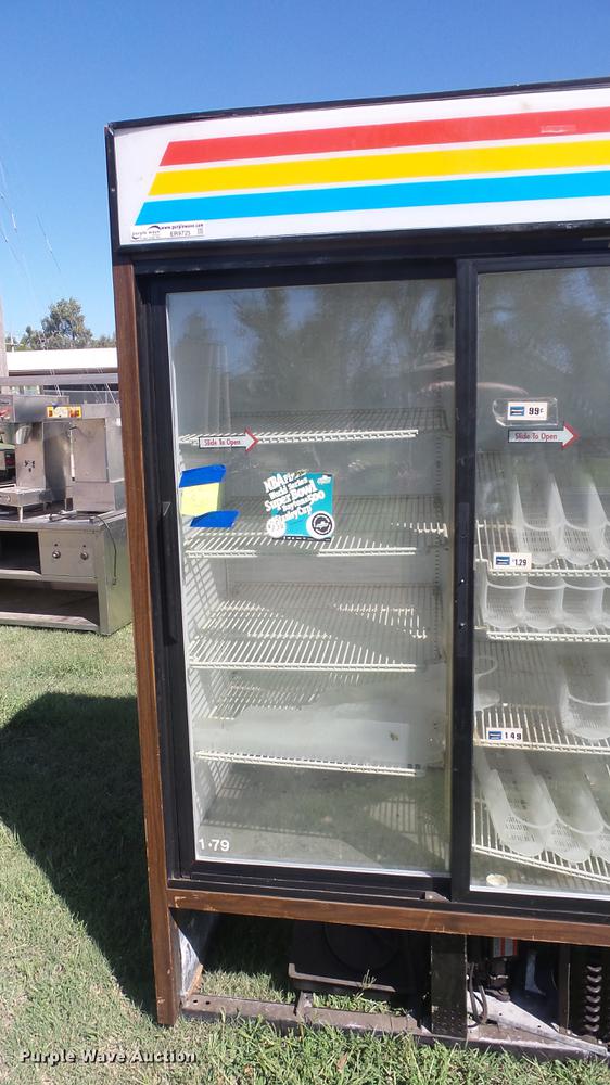 image for item ER9725 True refrigerated cabinet