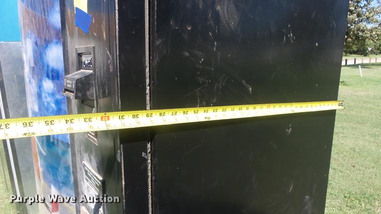 image for item ER9727 USI vending machine