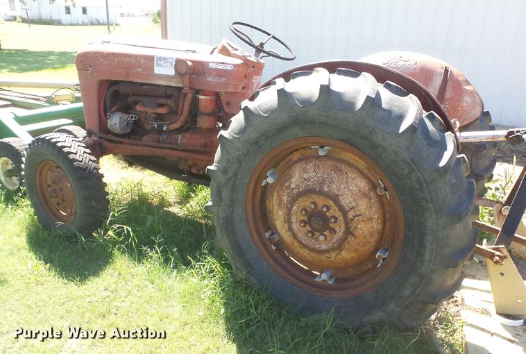 image for item ER9730 Ford tractor