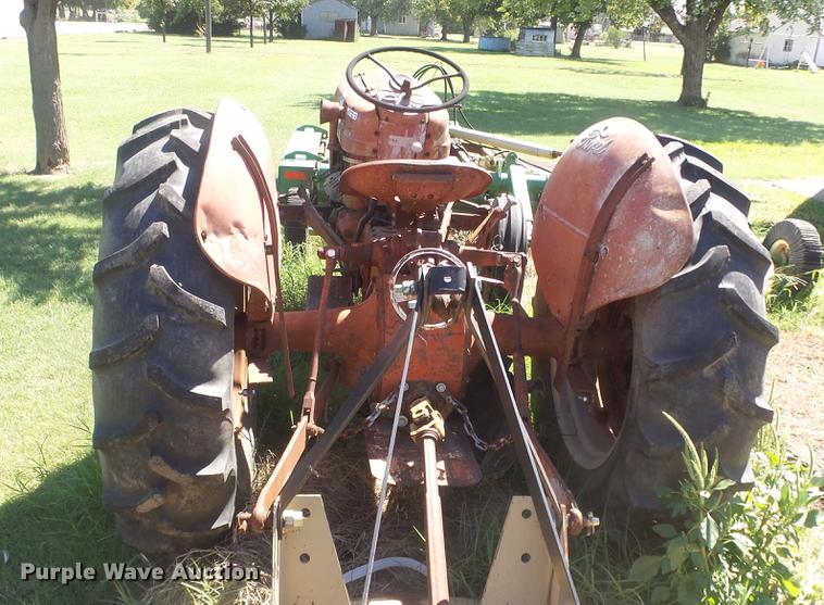 image for item ER9730 Ford tractor