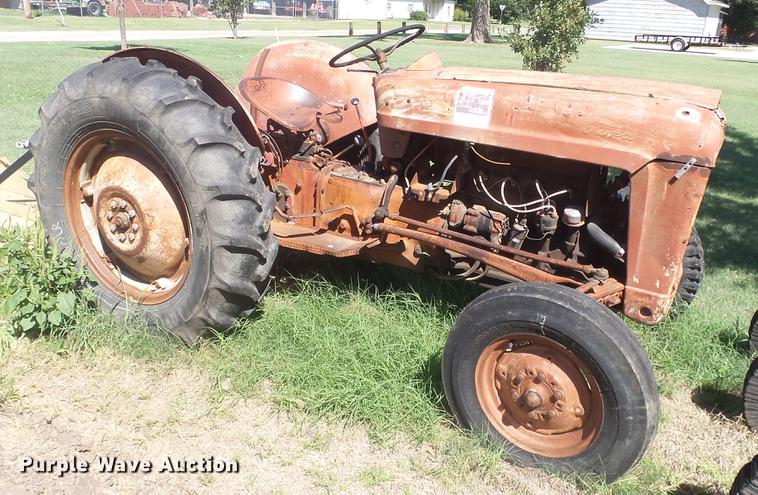 image for item ER9730 Ford tractor