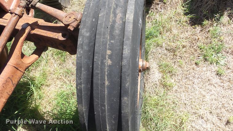 image for item ER9730 Ford tractor