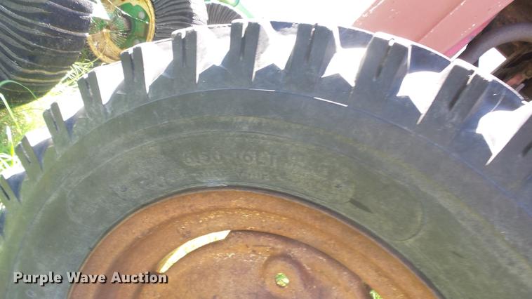 image for item ER9730 Ford tractor