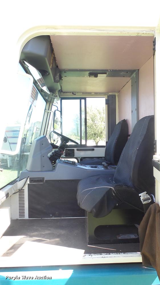 image for item ER9731 2002 Tennant 830-II sweeper