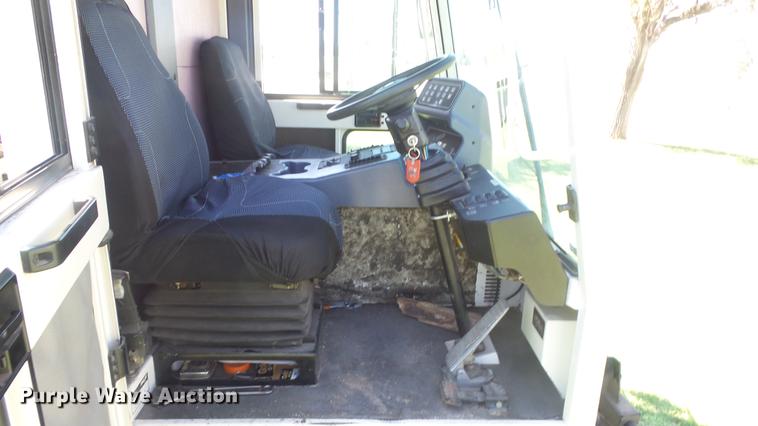 image for item ER9731 2002 Tennant 830-II sweeper