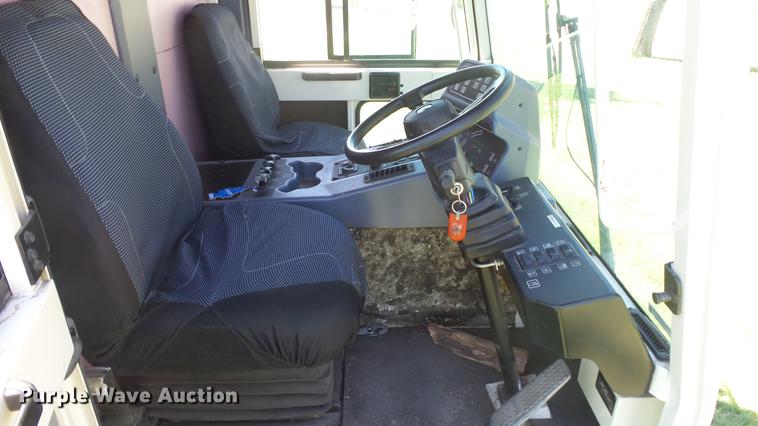 image for item ER9731 2002 Tennant 830-II sweeper