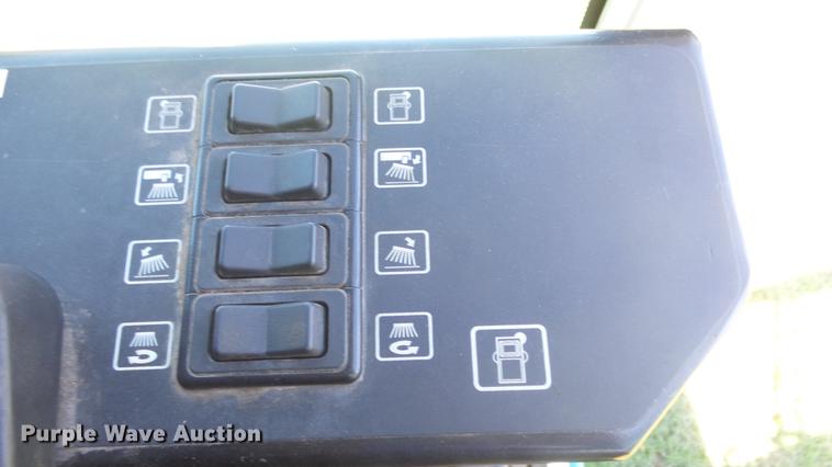 image for item ER9731 2002 Tennant 830-II sweeper