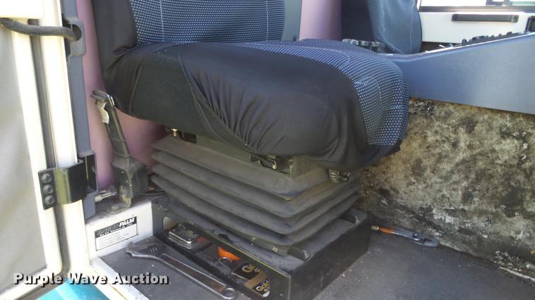 image for item ER9731 2002 Tennant 830-II sweeper