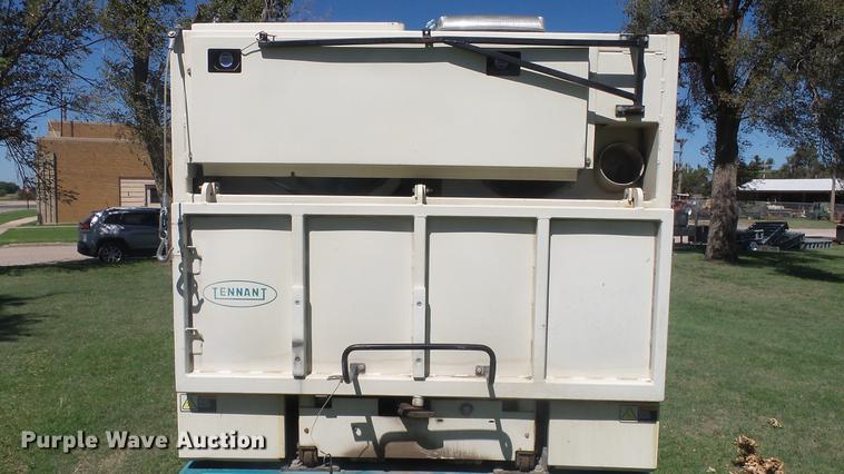 image for item ER9731 2002 Tennant 830-II sweeper