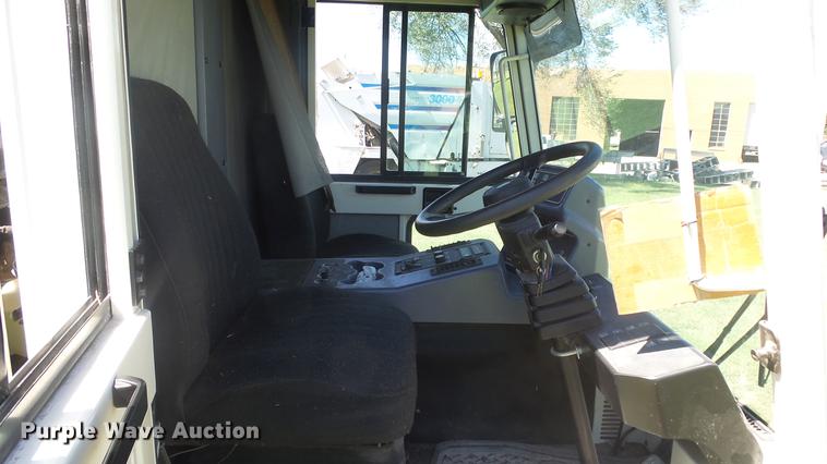 image for item ER9732 Tennant 830-II sweeper