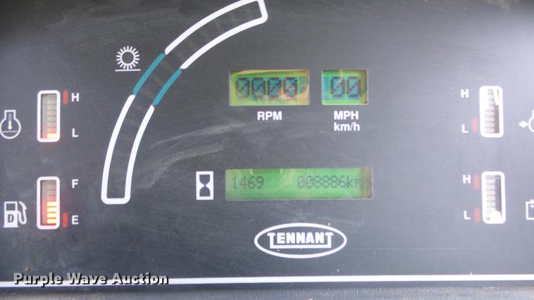 image for item ER9732 Tennant 830-II sweeper