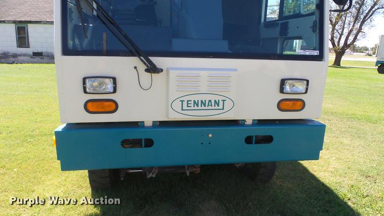 image for item ER9732 Tennant 830-II sweeper