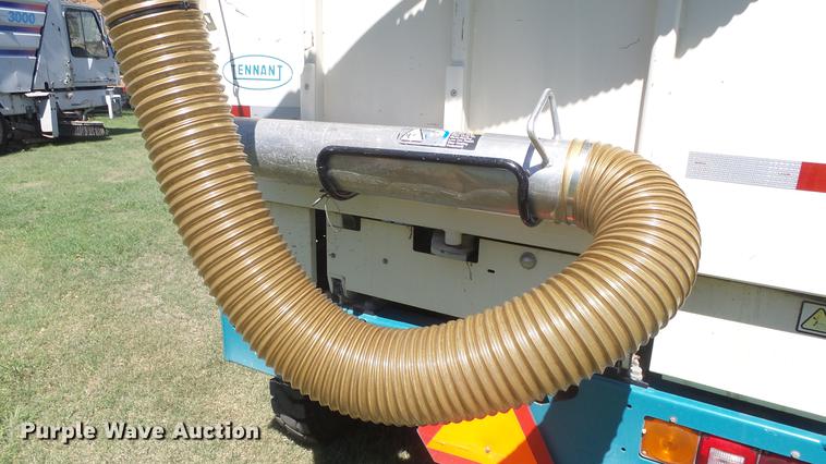 image for item ER9732 Tennant 830-II sweeper