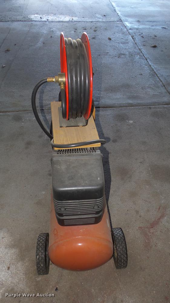 image for item ER9736 Craftsman air compressor