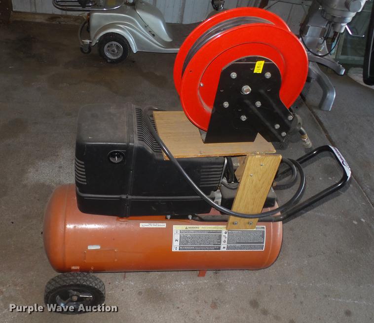 image for item ER9736 Craftsman air compressor