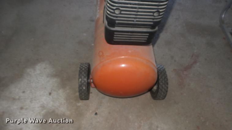 image for item ER9736 Craftsman air compressor