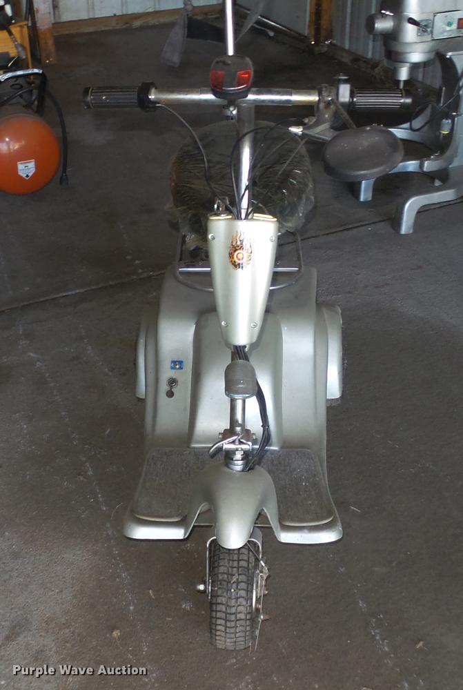 image for item ER9739 Scooter
