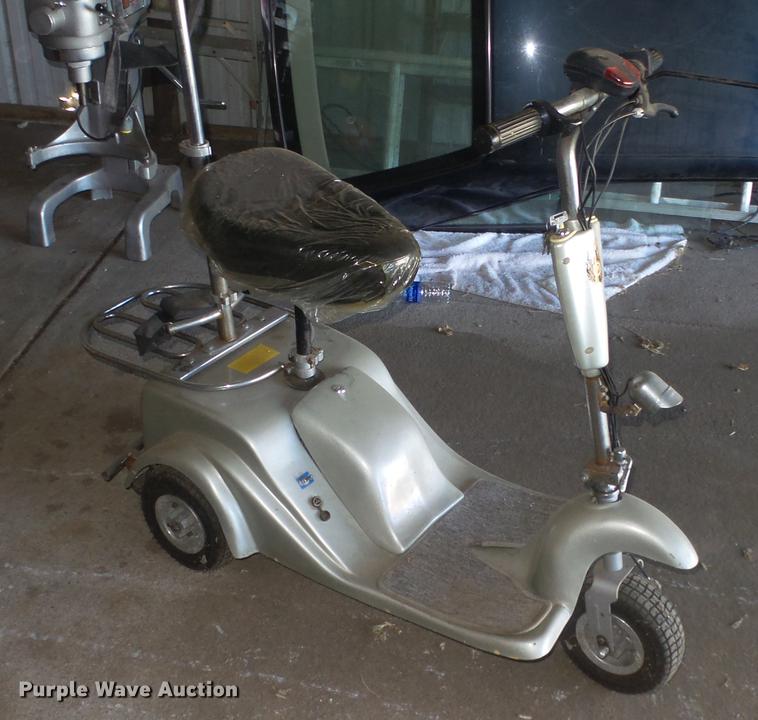 image for item ER9739 Scooter