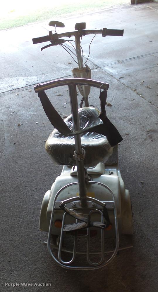 image for item ER9739 Scooter