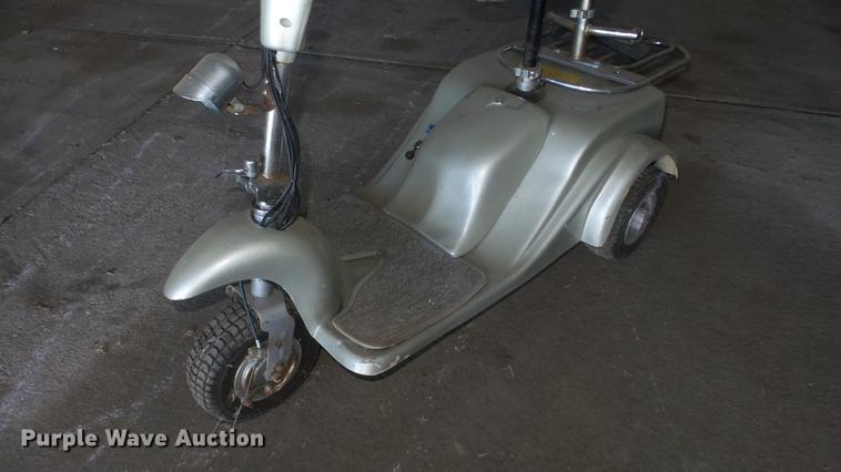 image for item ER9739 Scooter