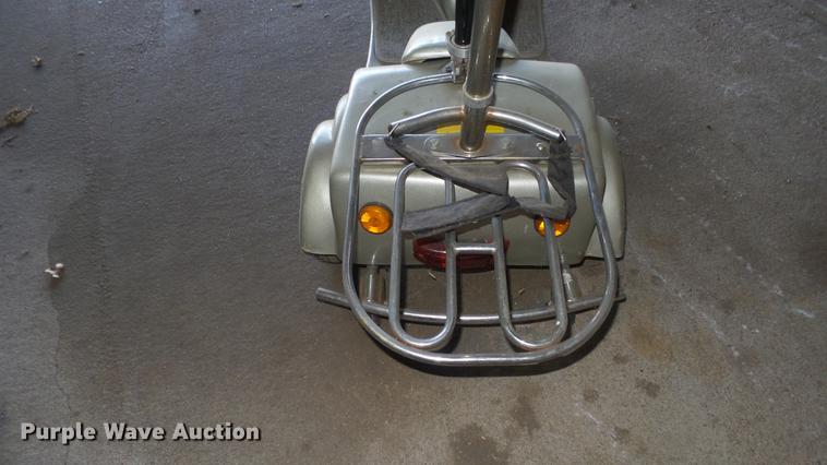 image for item ER9739 Scooter