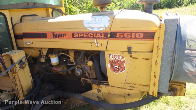 image for item ER9743 Ford 6610 tractor