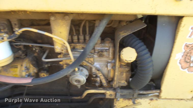 image for item ER9743 Ford 6610 tractor