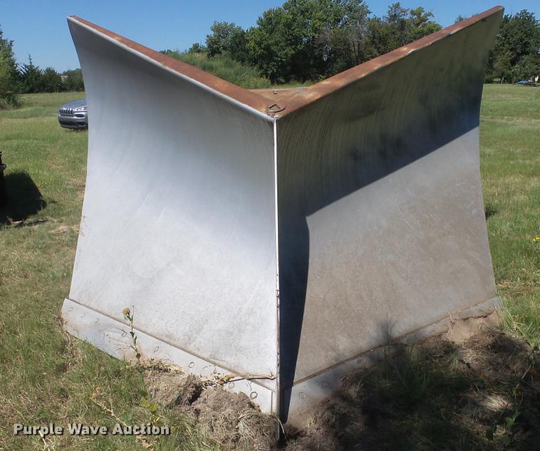 image for item ER9744 V-plow blade