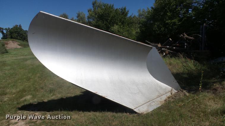 image for item ER9744 V-plow blade