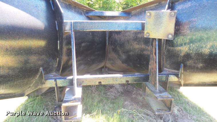 image for item ER9744 V-plow blade