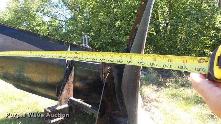 image for item ER9744 V-plow blade