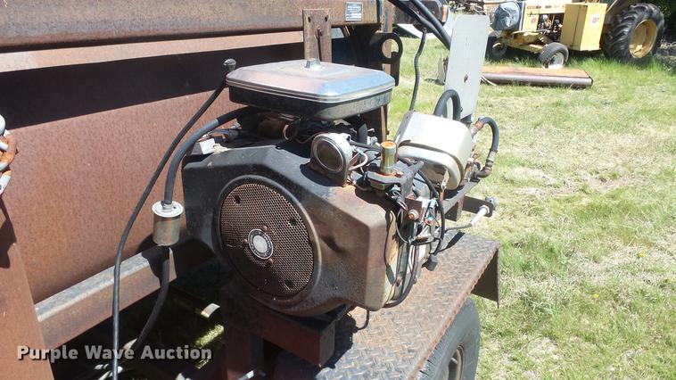 image for item ER9747 Western Industries 600 patch machine