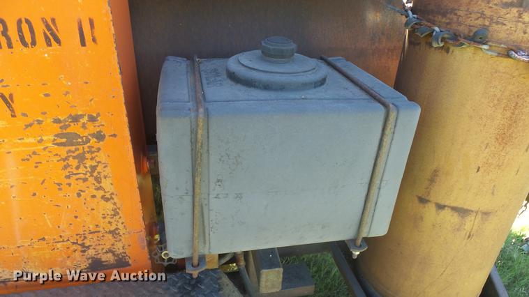 image for item ER9747 Western Industries 600 patch machine