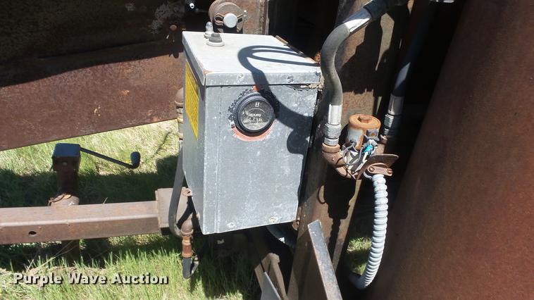 image for item ER9747 Western Industries 600 patch machine