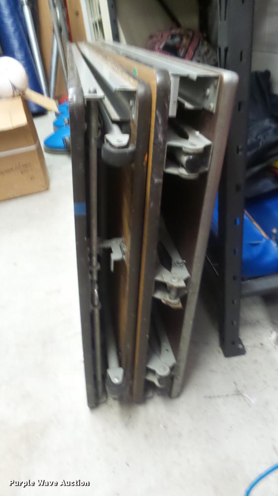 image for item ES9280 (2) folding tables