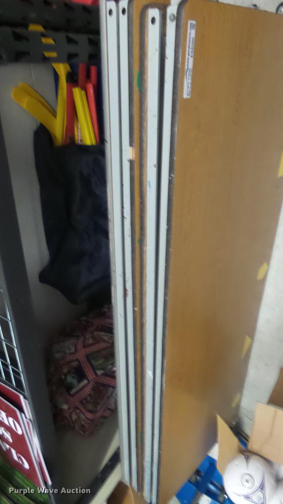 image for item ES9280 (2) folding tables