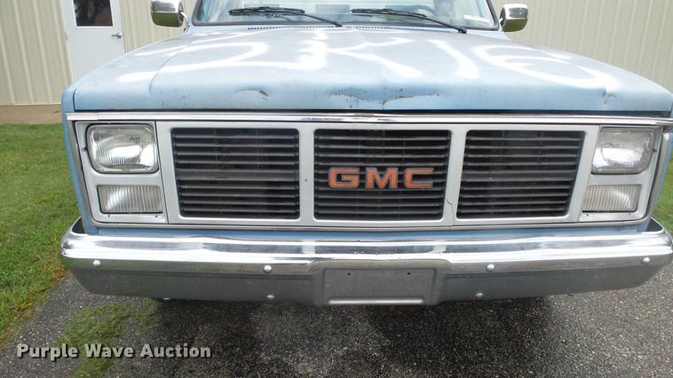 image for item ES9405 1987 GMC Sierra 1500 pickup truck