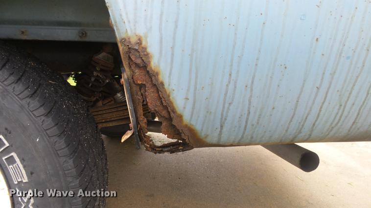 image for item ES9405 1987 GMC Sierra 1500 pickup truck