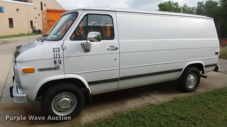 image for item ES9418 1995 GMC Vandura G1500 van