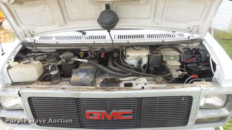 image for item ES9418 1995 GMC Vandura G1500 van