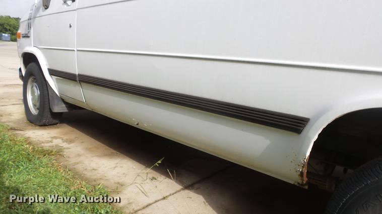 image for item ES9418 1995 GMC Vandura G1500 van