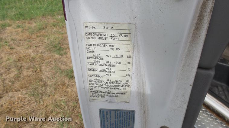 image for item ES9419 2000 Ford Econoline E450 Super Duty ambulance