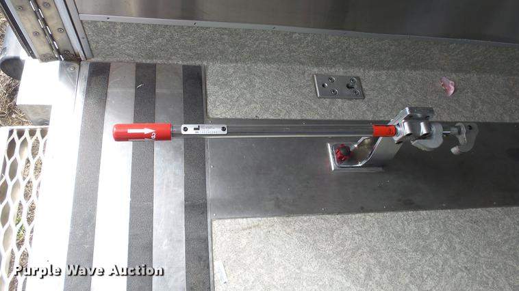 image for item ES9419 2000 Ford Econoline E450 Super Duty ambulance