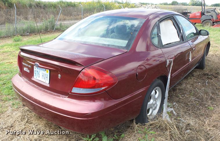 image for item ES9420 2006 Ford Taurus