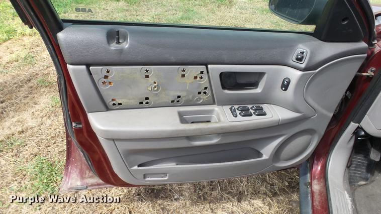 image for item ES9420 2006 Ford Taurus