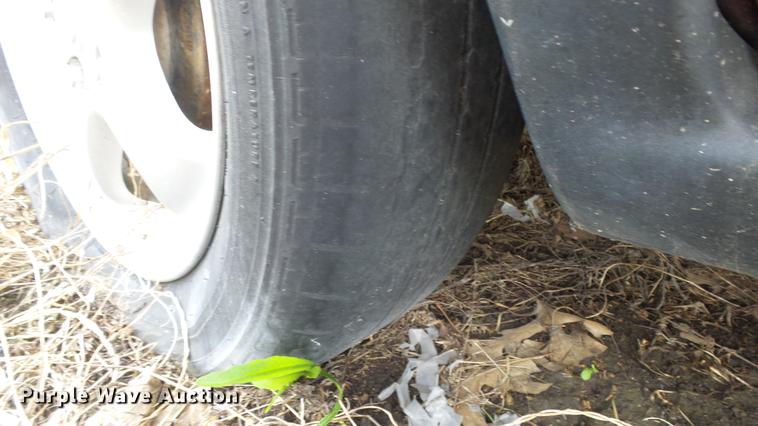 image for item ES9420 2006 Ford Taurus