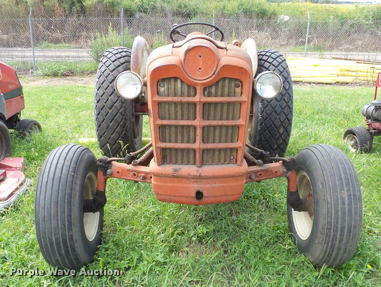 image for item ES9422 Ford 801 Powermaster tractor