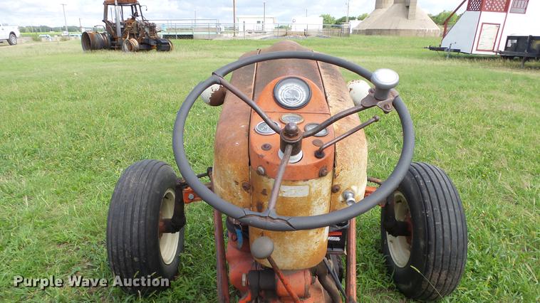 image for item ES9422 Ford 801 Powermaster tractor