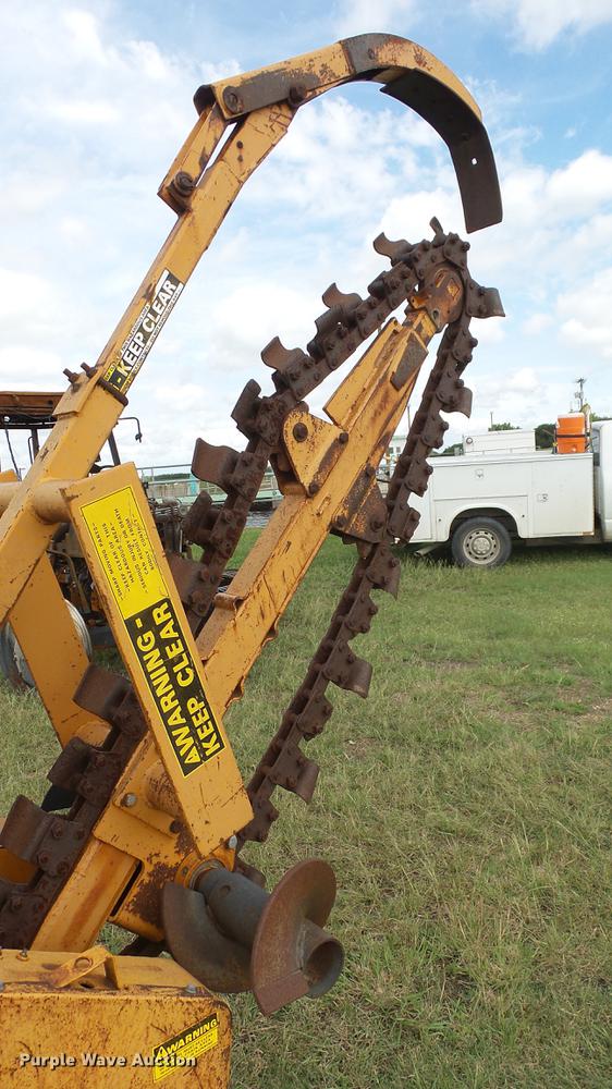 image for item ES9425 Case DH4 trencher